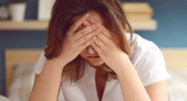 Baş ağrısına ne iyi gelir? Şiddetli baş ağrılarını önlemek için bu maddelere dikkat!