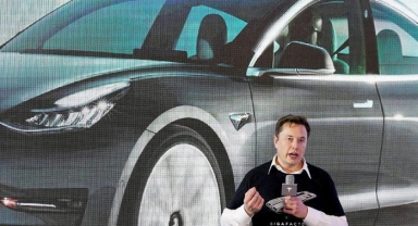 Elon Musk azaltması gerektiğini söylemişti! Tesla'dan şok karar