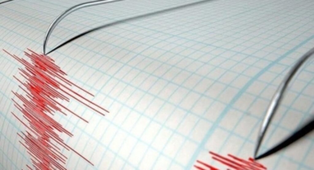 O ülkede şiddetli deprem! Ajanslar son dakika geçti