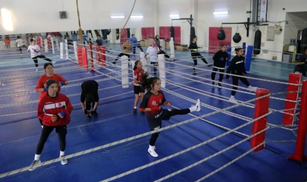 Yıldız Kadın Boks Milli Takımı, Kastamonu'da kampa girdi