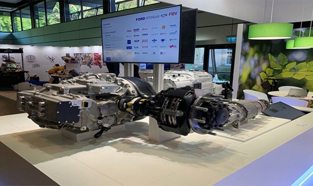 Ford Otosan ve FEV Türkiye yeni nesil elektrikli kamyon arka aksını Almanya'da tanıttı
