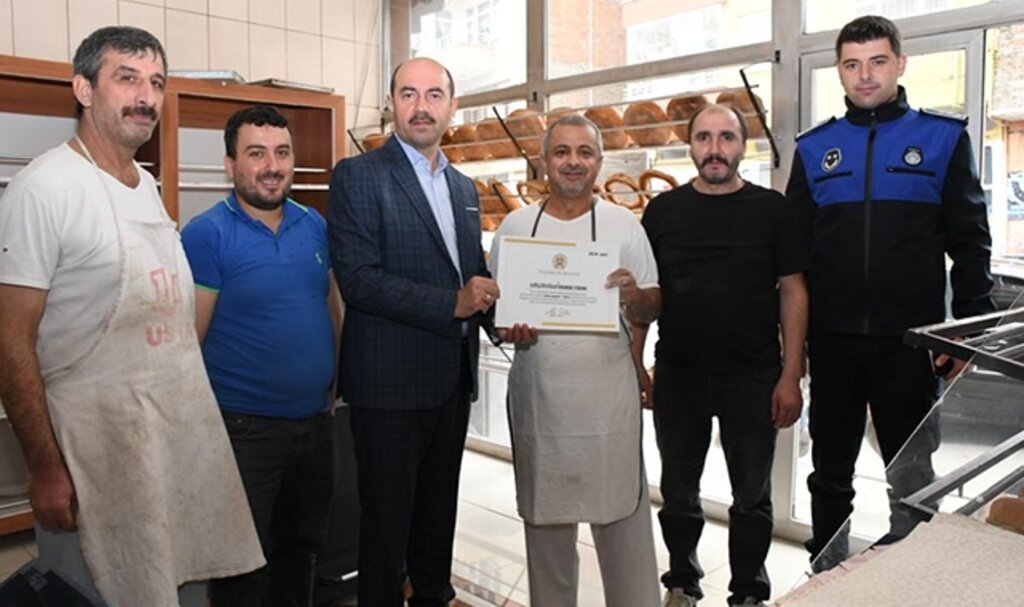 Terme'de örnek fırınlara teşekkür belgesi