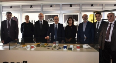 Vali Dağlı ve Rektör Ünal, Topluluk Stantlarını ve Yaşam Merkezini ziyaret etti
