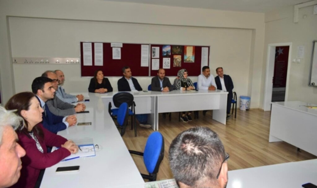 Yakakent'te Okul Sağlığı Bilgilendirme Toplantısı