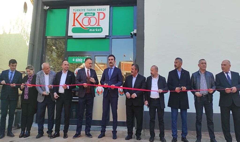 Salıpazarı'nda Tarım Kredi Kooperatif Marketi açıldı