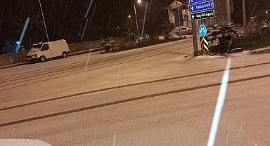 Alaçam'da kar yağışı etkili oluyor