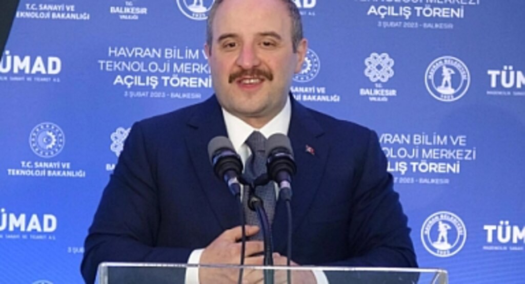 Bakan Varank'tan Türkiye'de çıkan altın miktarına dair açıklama