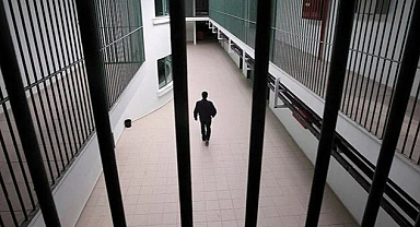 Depremde firar eden 80 kişi daha yakalandı