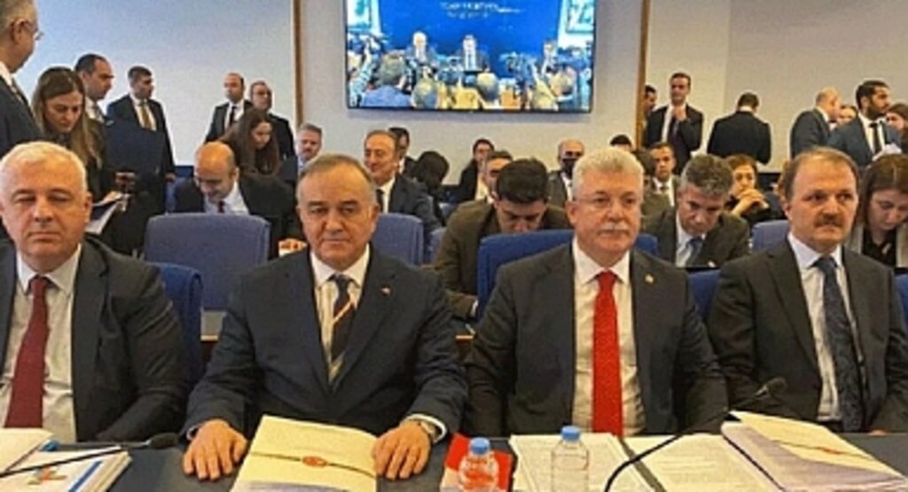 EYT Yasası Meclis'te görüşülmeye başlandı! İki Şart Değişecek Mi?