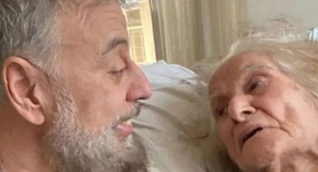 Hamdi Alkan'ın annesi hayatını kaybetti! 