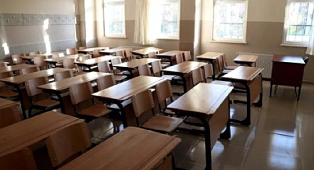 İstanbul'da riskli okullar hangileri? İstanbul tahliye edilecek okullar listesi! İstanbul Valiliği'nden 93 okula tahliye kararı