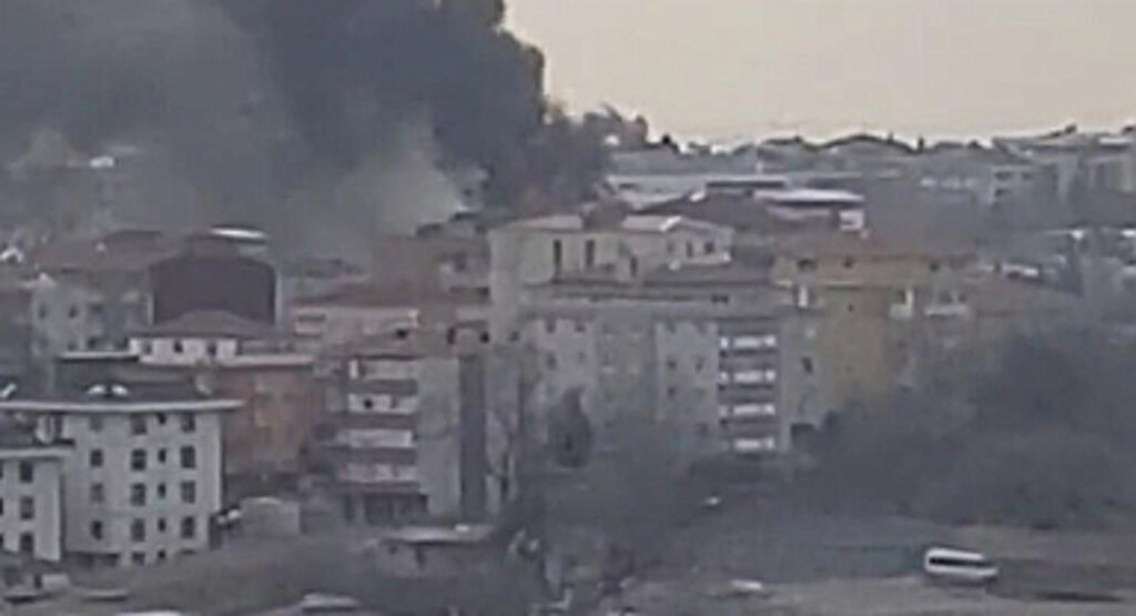 İstanbul'da yangın mı çıktı, dumanlar nereden geliyor? İstanbul yangın haberi son dakika!