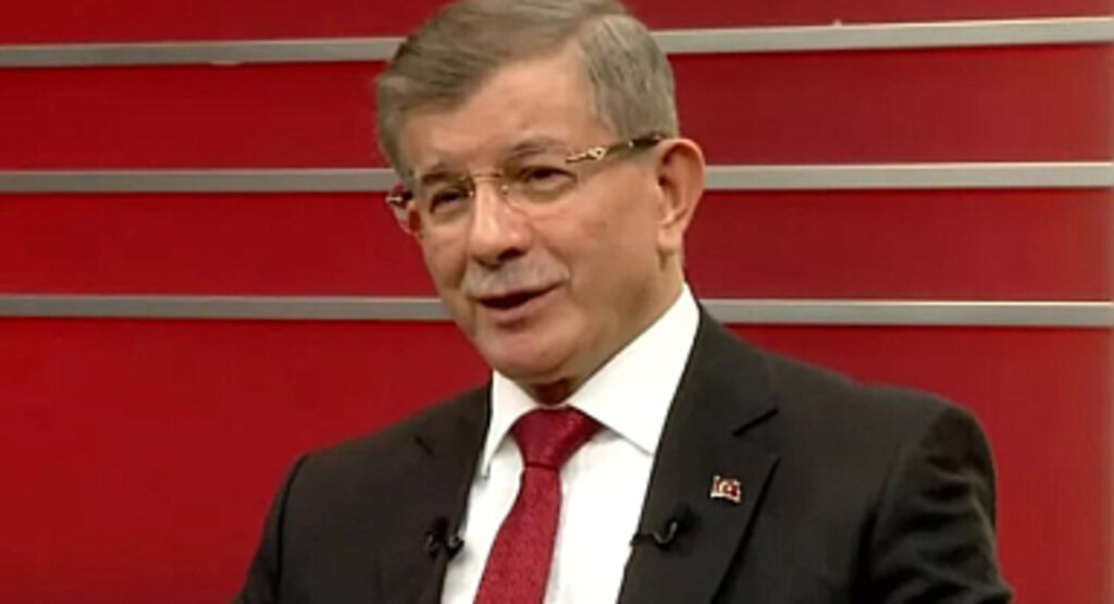 Ahmet Davutoğlu'ndan Altılı Masa ile ilgili çok konuşulacak sözler! 'Burada kriz çıkmayacak dersek kim inanır?'
