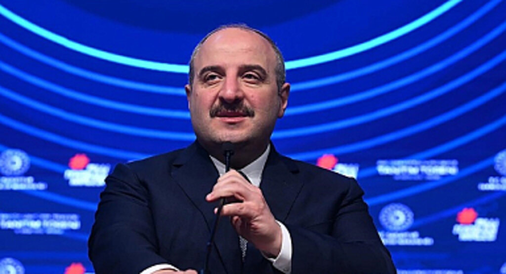 Sanayi ve Teknoloji Bakanı Varank: Tek seferde Türkiye'den 4 farklı uyduyu uzaya göndermiş olacağız