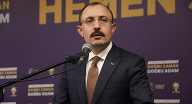 Ticaret Bakanı Mehmet Muş, parti teşkilatlarıyla iftar yaptı