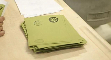 Adaylardan birisi seçimden çekilirse ne olur? Seçim iptal olur mu?