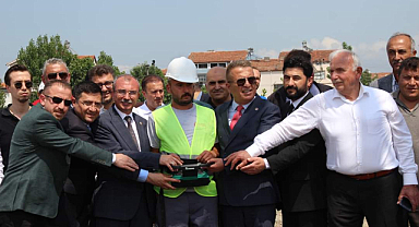 Alaçam'da şehirler arası otobüs terminalinin temeli atıldı