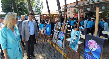 Alaçam Karahüseyinli İlkokulu ve Ortaokulu'nda Bilim Sanat Şenliği Fuarı açıldı