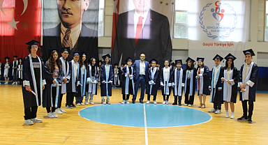 Alaçam Karayolları Kolin Fatih Ortaokulunda mezuniyet töreni düzenlendi