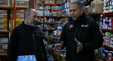 İçişleri Bakanı Ali Yerlikaya, selden etkilenen Samsun'da açıklama yaptı