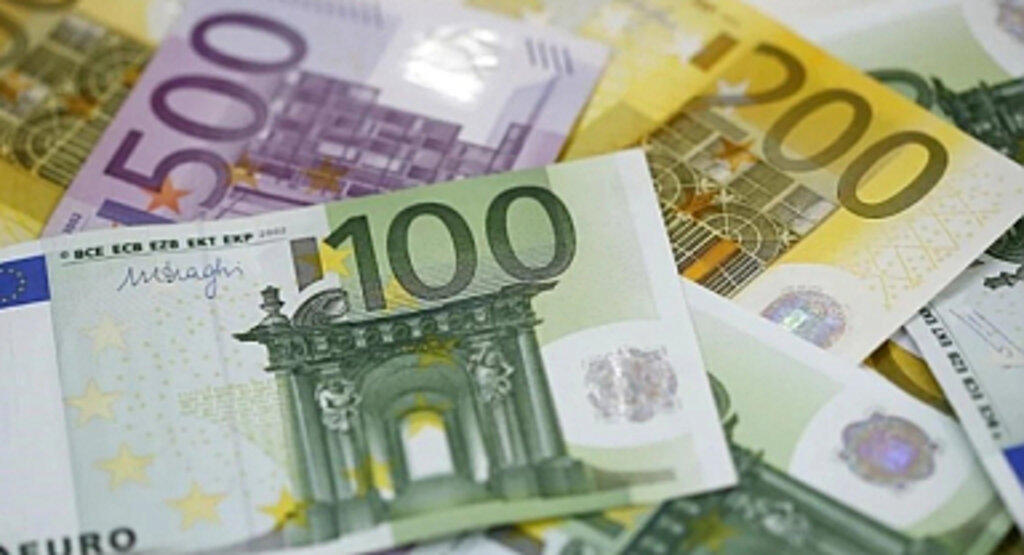 Euro 30 mu oldu? Euro kur bugün ne kadar 18 Temmuz 2023? 1 Euro kaç TL? Euro en yüksek kaçı gördü 2023?