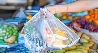 Plastik poşetlerle ilgili yeni karar Resmi Gazete'de yayımlandı!