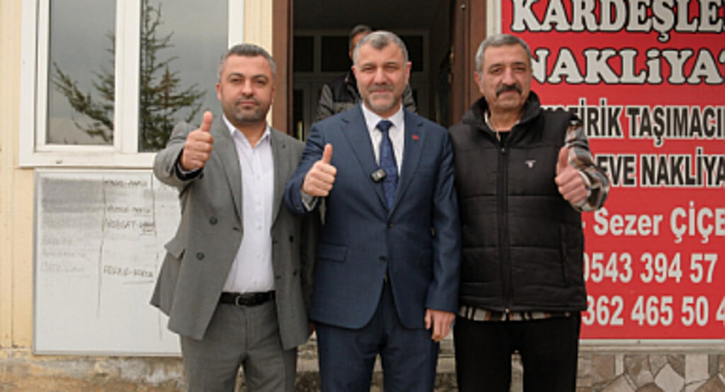 YRP İlkadım Belediye Başkan Adayı Kemalettin Tangal kamyoncular ve nakliyeciler esnafını ziyaret etti