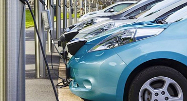 Elektrikli Araçlarda Güneş Enerjisiyle Bedava Yolculuk Mümkün
