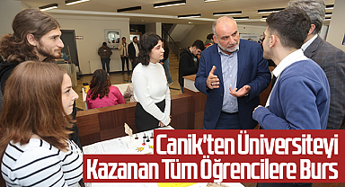 Canik'ten Üniversiteyi Kazanan Tüm Öğrencilere Burs