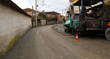 Bafra Belediyesi Kırsal Mahallelerde Yol ve Kaldırım Çalışmalarını Sürdürüyor