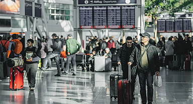 Hava Yolu Yolcu Trafiğinde Rekor Artış: 2024'ün İlk İki Ayında 30 Milyonu Aştı