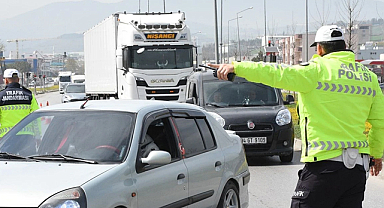 Samsun’da Bayram Dönüşü Trafik Denetimleri Artarak Devam Ediyor