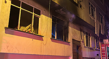 Samsun İlkadım'da 3 Katlı Bina Yandı