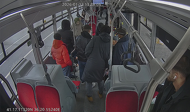 Samsun'da Örnek Davranış: Rahatsızlanan Yolcuyu Hastaneye Belediye Otobüs Şoförü Yetiştirdi