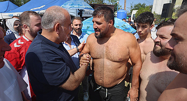 Geleneksel Canik Karakucak Güreş Festivali’nde 350 Pehlivan Er Meydanına Çıktı