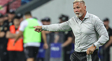 Samsunspor’da Thorsten Fink’ten Göztepe Maçı Sonrası Açıklama: Hatalarımızdan Ders Çıkarmalıyız