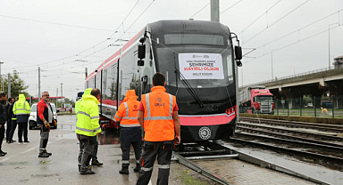 Samsun’un üçüncü yeni tramvayı kente ulaştı