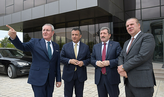Samsun Protokolünden TSO’ya Hayırlı Olsun Ziyareti: Vali Tavlı ve Başkan Doğan TSO’da