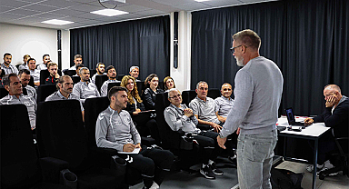Thorsten Fink’ten Samsunspor Akademisi’ne Çıkarma: A Takım İçin Ortak Çalışma Zirvesi