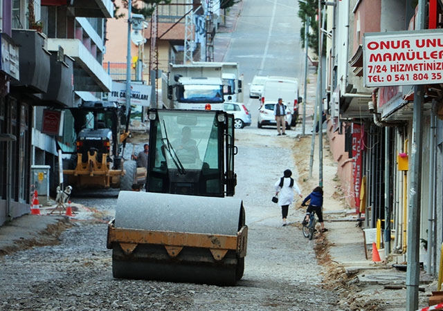 Havza Belediyesi yol yenileme çalışmaları devam ediyor